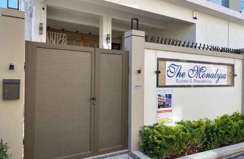 Grand-Baie Hotel | The Monalysa Suites & Residence