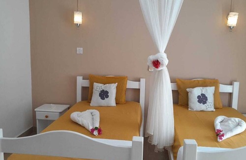 Trou aux Biches Villa | Pretty Villa Santa With Private Pool 120m Walk to the sea