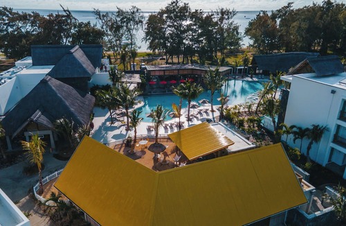 Belle Mare Hotel | Sunrise Attitude