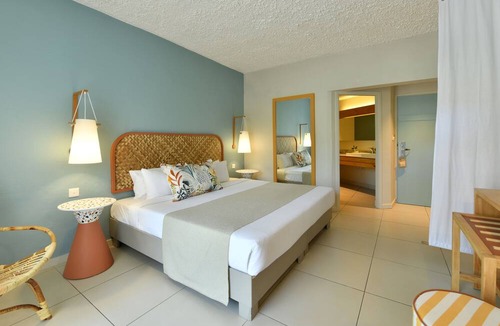 Quatre Cocos Resort | Veranda Palmar Beach Hotel - All Inclusive
