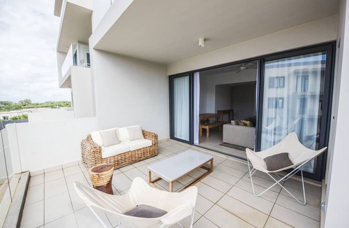 Roches Noires Apartment | Azuri Residences by Life in Blue