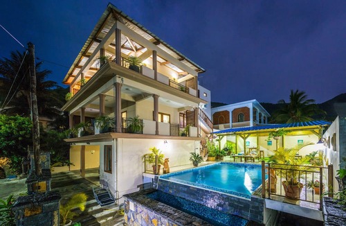 La Gaulette Villa | Blue Pearl Villa