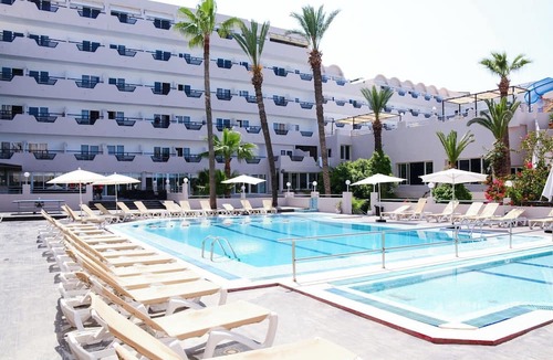 Sousse Hotel | tree house