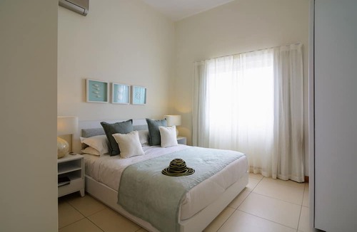 Cap Malheureux Hotel | Myra Seafront Suites with Lov