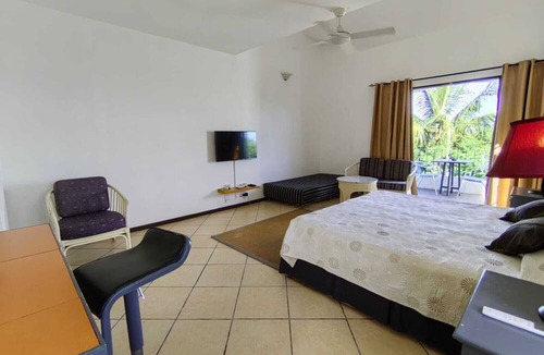 La Gaulette Bed & Breakfast | Tam Studio