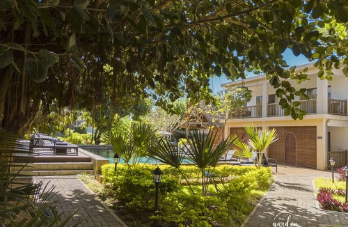 Cap Malheureux Hotel | The Garden Lodge Pereybere - Piscine