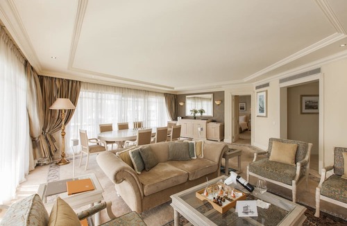 Les Salines Hotel | Labourdonnais Waterfront Hotel