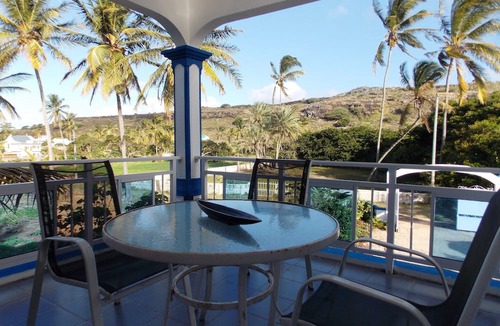 Coromandel House | La Villa Allamanda