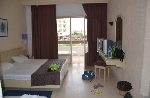 Hiboun Hotel | Hotel Topkapi Beach