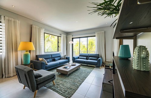 Grand-Baie Apartment | Stunning Soleia Escape with Parking, Grand Baie