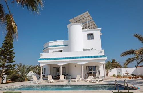 Sidi Fredj Villa | Exceptional villa in Kerkennah