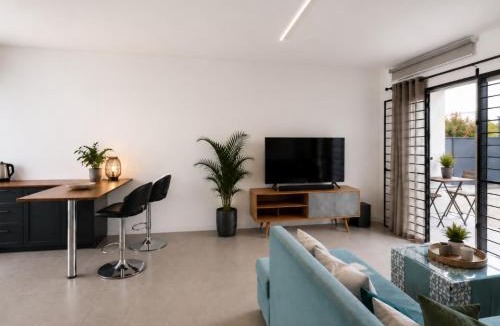 Petit Raffray Villa | Villa O'moya