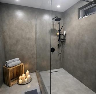 New Grove Ski Chalet | The Serenity