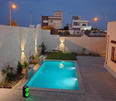 Plage Ejjehmi House | La villa LNL 2S plus 2 avec piscine