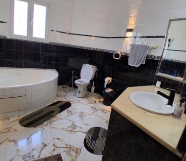 Plage Ejjehmi House | La villa LNL 2S plus 2 avec piscine