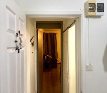 Candos Apartment | Cosy Studio
