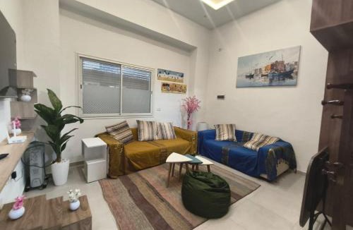 Halq al Wadi Apartment | Front beach cosy apartment