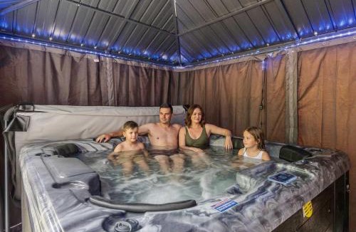 Albrightsville House | Sleeps 16 Hot Tub Arcade & Resort Amenities