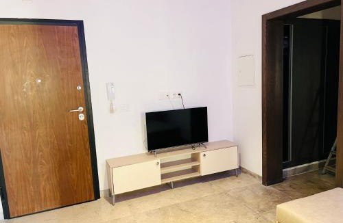 El Aouina Apartment | Modern Oasis near Airport & Lac 2 - Wahat Aouina