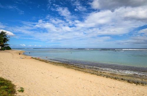 Riambel Villa | Direct Beachfront 5-BR Villa w Pool
