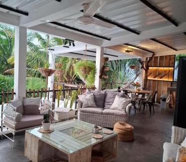 Mahebourg House | Kot Nou - Kwizine Mama Manze Lakaz