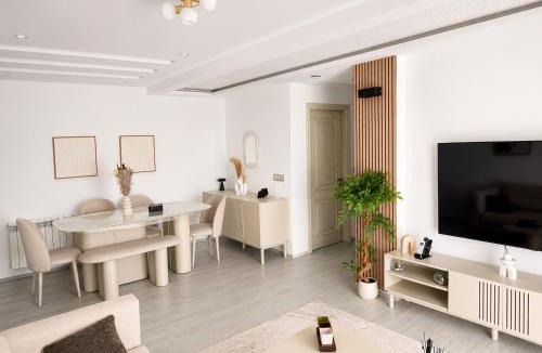 Les Jardins d'El Menzah 1 Apartment | Luxury 2BR Apartment Private Jacuzzi 10mins From Airport