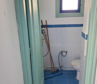 Sqanes Apartment | Studio climatisé près de la mer et aéroport