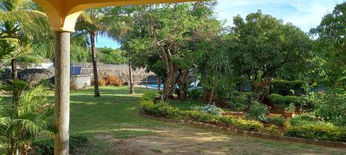 Grand Gaube Apartment | Charming apartment in Grande Gaube with shared pool