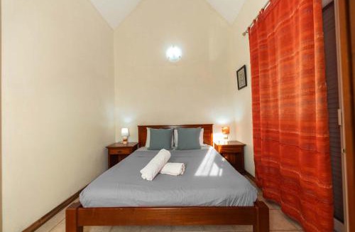 Flic-en-Flac Villa | Spacious Villa with Pool, 5 Min to Beach - LB1
