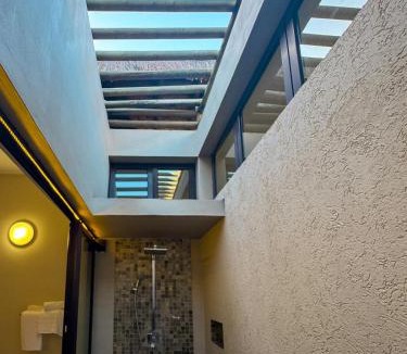 La Mivoie Villa | Beachfront Villa with Pool & Sunset Views