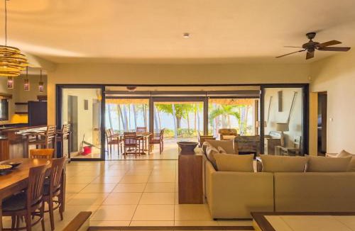 La Mivoie Villa | Beachfront Villa with Pool & Sunset Views