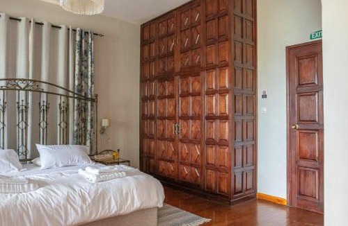 Morcellement Raffray Bed & Breakfast | The White Villa Beachfront and Sunset Luxury