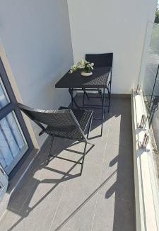 Wolmar Apartment | Flic en Flac Cozy modern Apartment with AC & Pool