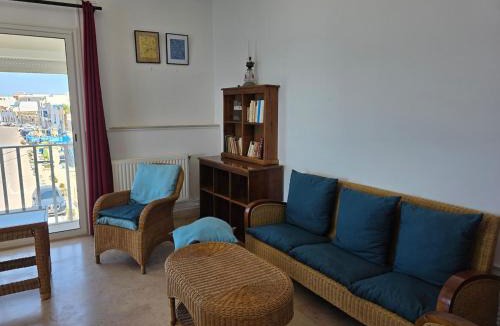 Borj Erras House | Peaceful Haven between Sky and Sea - 3 Bedrooms