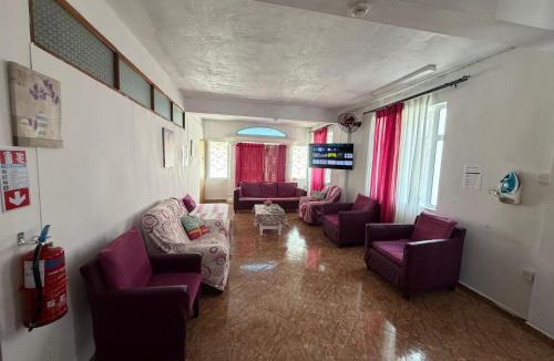 Port Louis House | Green Peak Stay