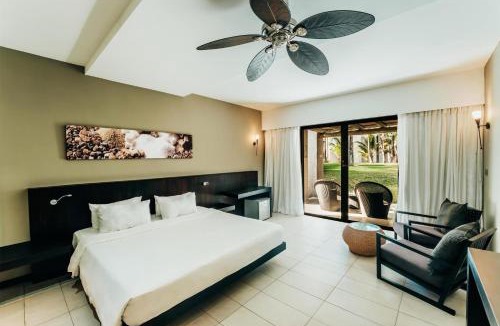 Quatre Cocos Hotel | Crystals Beach Resort Belle Mare, a member of Radisson Individuals