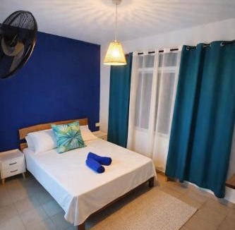 Rodrigues Island Bed & Breakfast | Horizon Blue GRAND Var