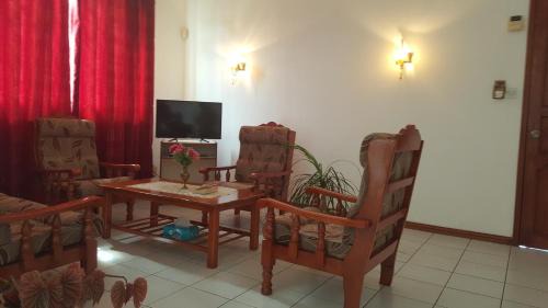 Mont Choisy Apartment | Rent apartment with breakfast 500m Mon Choisy Trou aux biches beaches