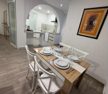 Centre Ville Apartment | Florella Business City Center, Appartement Equipé