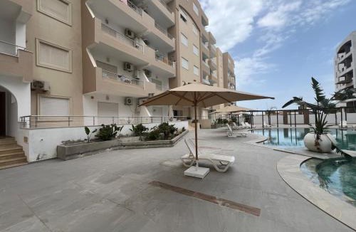 Chott Mariem Apartment | chott meriem avec terrasse sur la mer