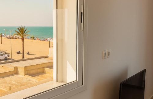 Raoued House | Blue View Rooftop - Gammarth , Pieds dans l'eau, Terrasse panoramique face à la mer