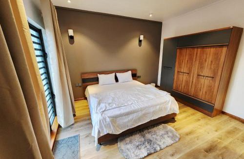 Port Chambly Villa | VLAP Residence