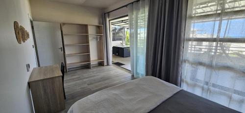 La Preneuse Apartment | Endless Summer Apartments-Tourism Permit Certified