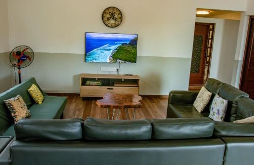 Roches Noires Apartment | Nilaya Sea View Luxury Penthouse, BBQ, Sunrise, Sunset View & Remote Workspace