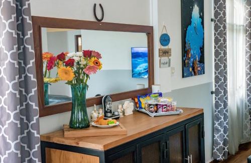Roches Noires Apartment | Nilaya Sea View Luxury Penthouse, BBQ, Sunrise, Sunset View & Remote Workspace