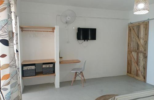 Coromandel Cabin | IZAVA LODGE