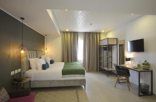 Les Berges du Lac Apartment | MAIA HOTEL SUITES