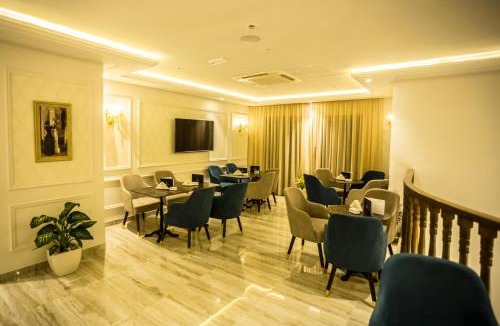 Arrondissement El Bosten Hotel | HOTEL PALAIS ROYAL