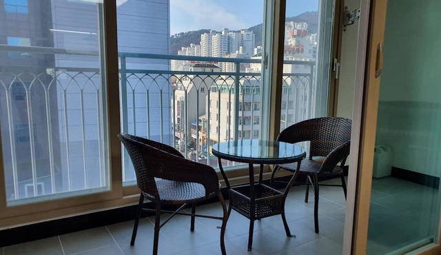 JS Residence Hotel Okpo in Geoje