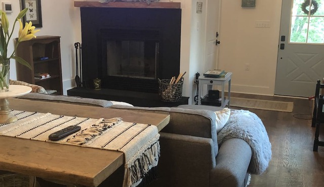 Secluded, Cozy Cottage in the Shenandoah Valley in Maurertown